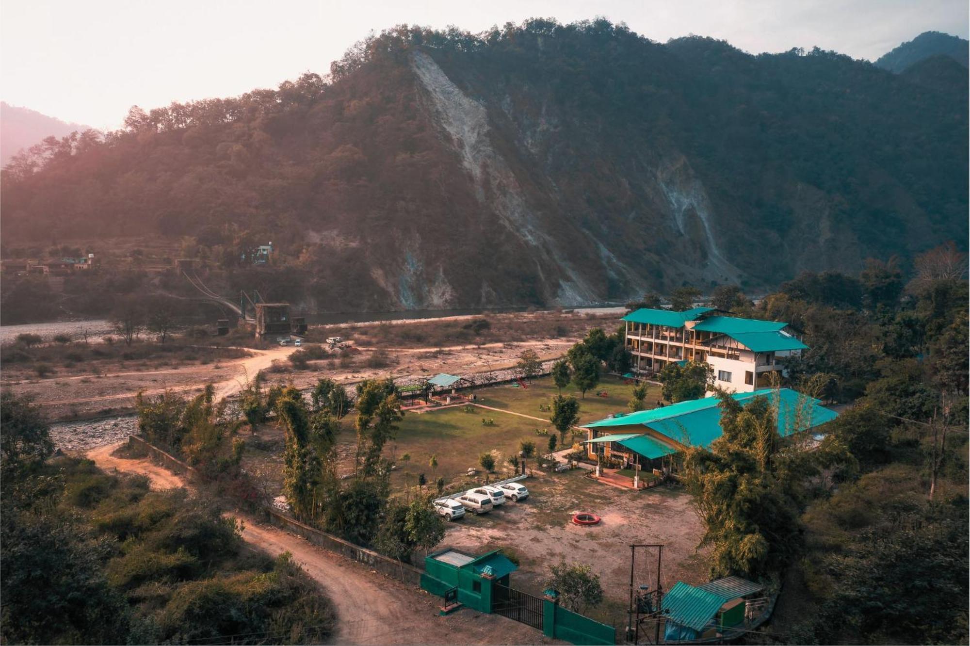 Corbett River Valley Resort Marchula Esterno foto